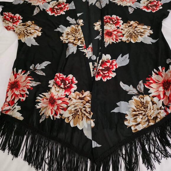 Siren Lily women's black floral kimono with fringe, size 2X. - Picture 7 of 7